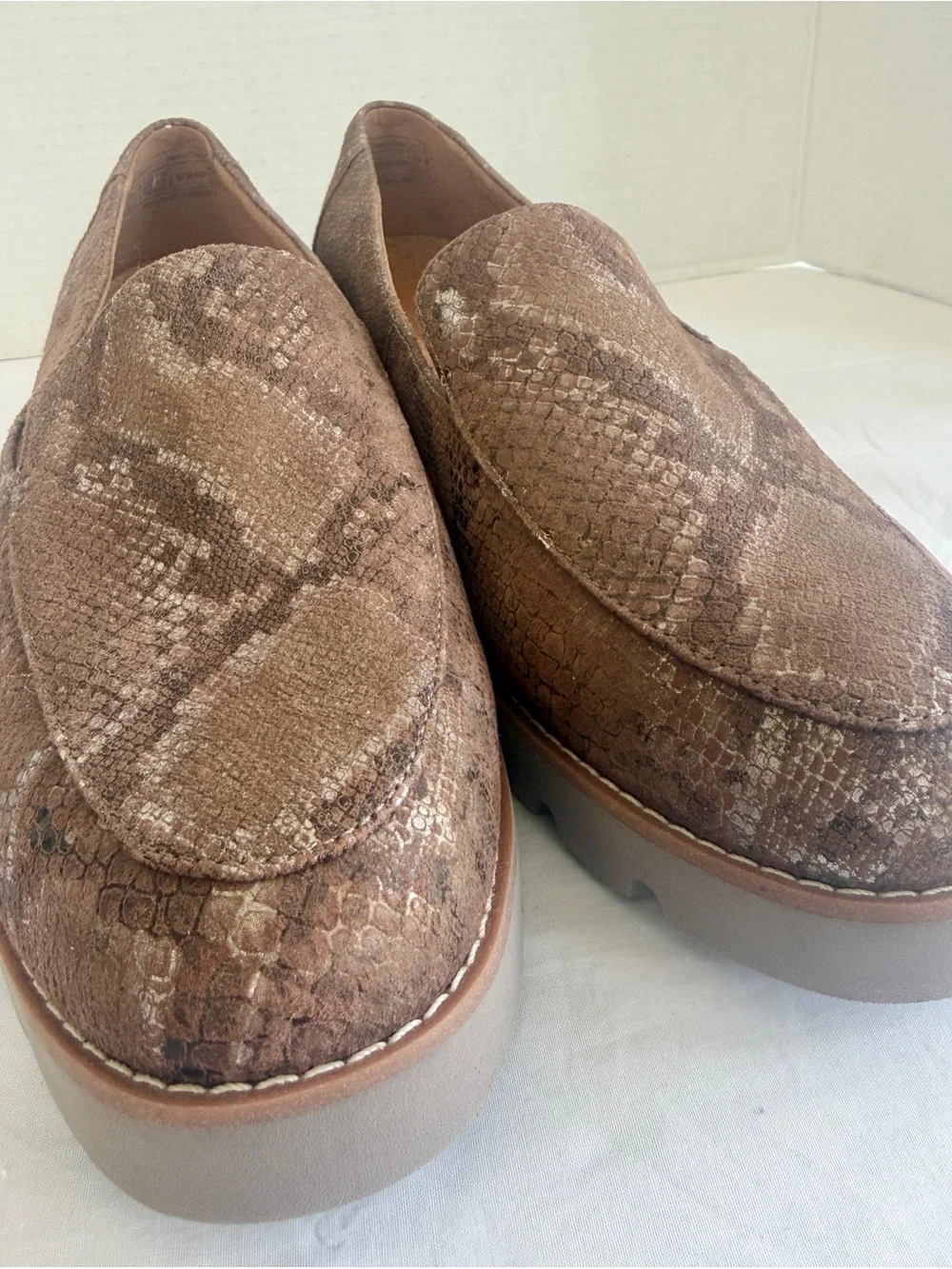 Vionic Kensley Women's 9.5 Slip On Leather Loafers Brown Metallic Snake NWT